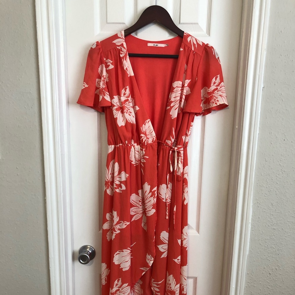 Francesca’s Hawaii Coral Maxi Dress 👗